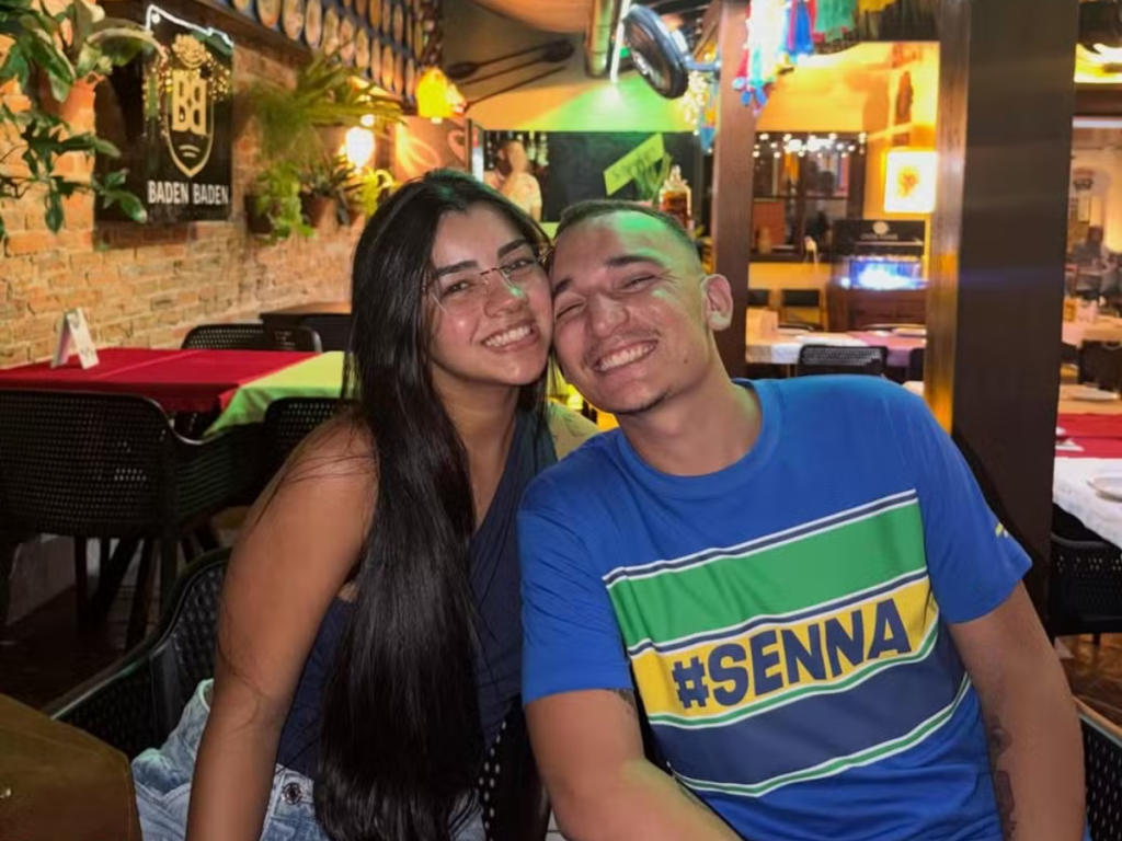 Ary Mirelle surpreende João Gomes com microfone raro e viraliza