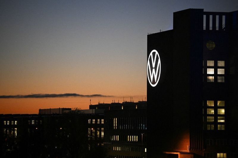 BMW despenca 7% na bolsa após alerta de lucros e crise no mercado chinês