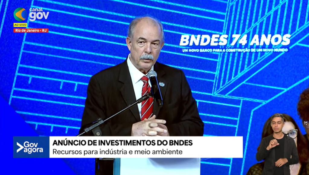 BNDES dobra ativos e chega a R$ 1,15 trilhão, anuncia Mercadante