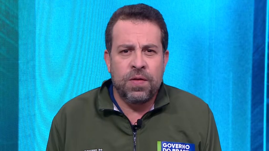 Boulos defende Erika Hilton em meio a críticas ao PSOL