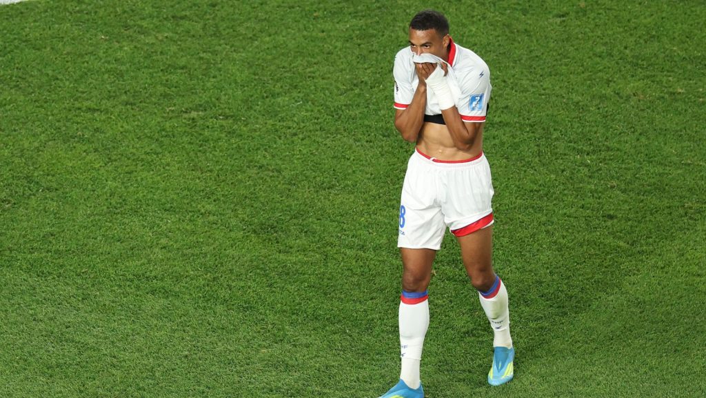 Brasil vence Haiti por 3 a 0 e Vinícius Jr iguala marcas de ídolos