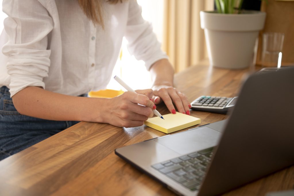 Como escolher plataforma financeira com atendimento confiável