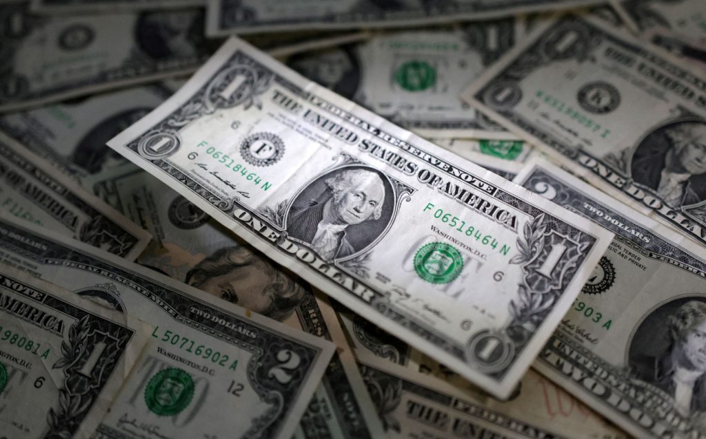 Dólar sobe e chega a R$ 5,16 com investidores de olho na ata do Copom