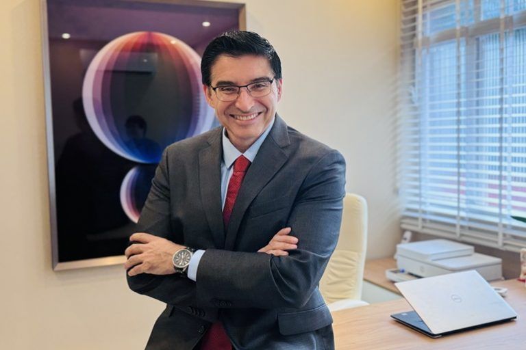 Empresa americana anuncia R$ 15 bi em data centers de IA no Brasil