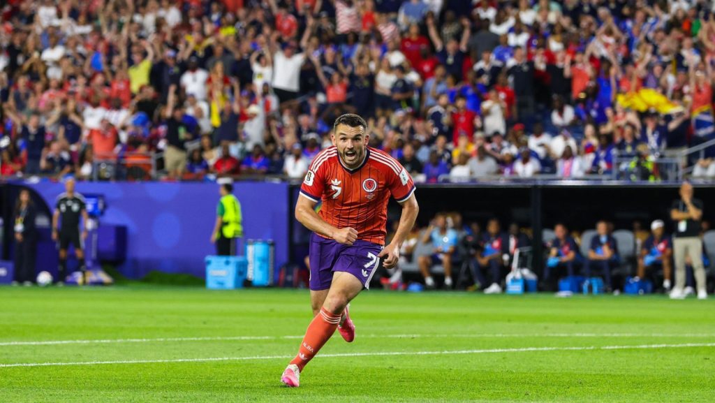 Escócia desafia tradição e canta hino próprio na Copa do Mundo