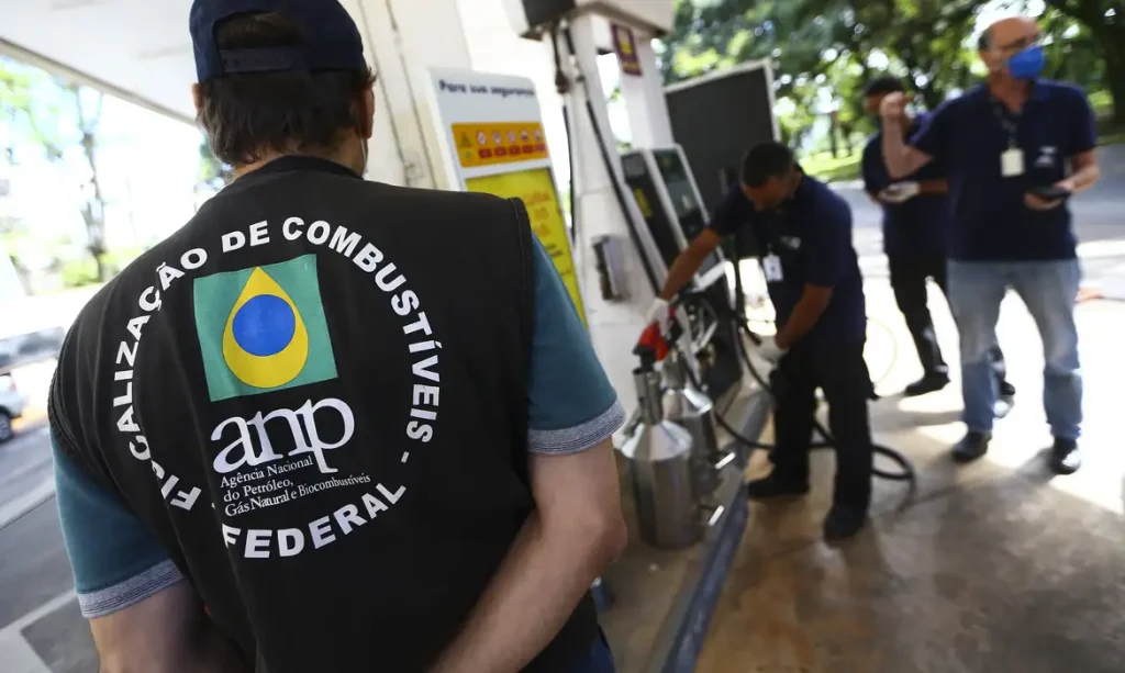 ANP aplica 21 autos por suspeita de preço abusivo em três meses