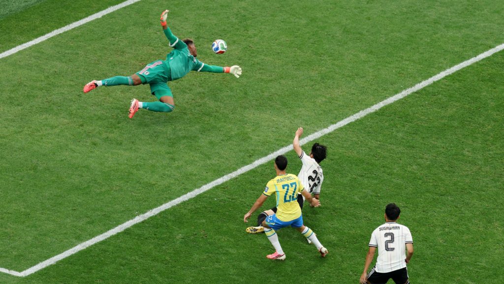 Gol decisivo de Martinelli garante Brasil nas oitavas da Copa do Mundo