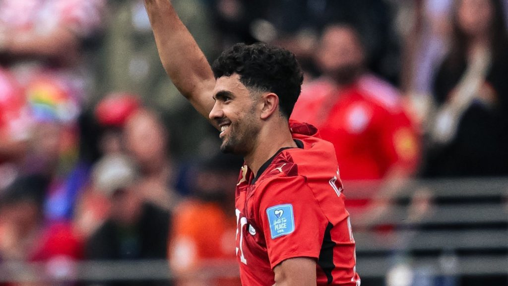 Gol do Irã é anulado e Egito empata, garantindo vaga no mata-mata da Copa
