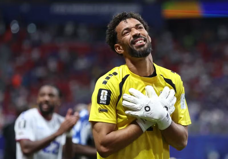 Goleiro de 40 anos salva Cabo Verde contra Espanha e viraliza na Copa