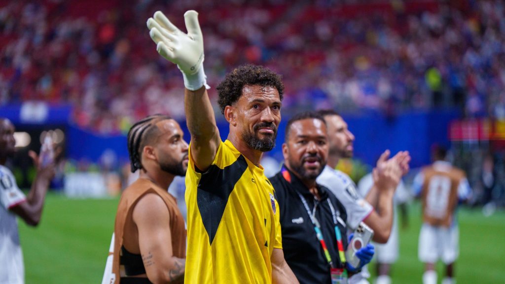 Goleiro Vozinha vira febre global e buscas por Cabo Verde explodem 677%