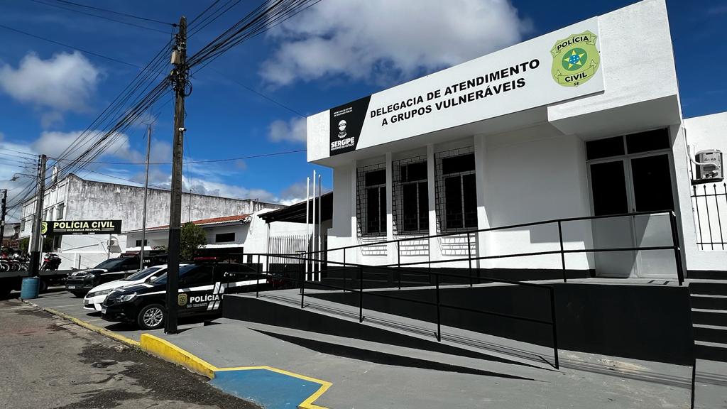 Homem invade trabalho de ex, a agride e vai preso em Tobias Barreto
