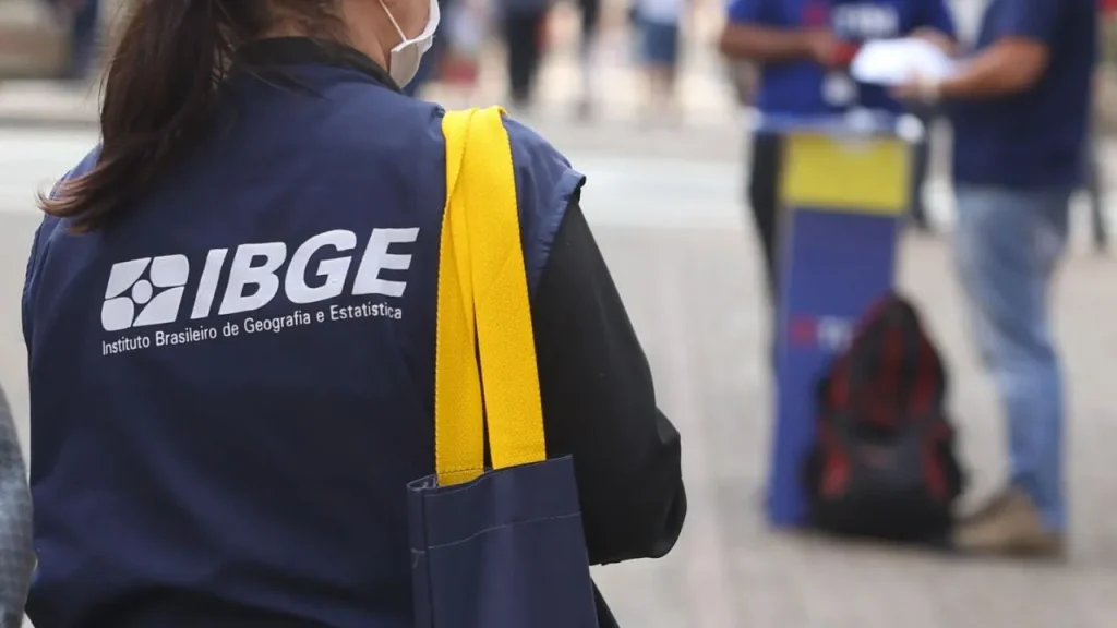 ibge-abre-1-414-vagas-tempor-rias-com-sal-rios-de-at-r-3-1-m-20260615