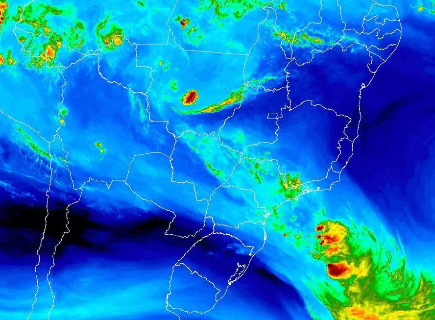 Frente fria coloca sete estados em alerta para temporais e queda de temperatura nesta semana