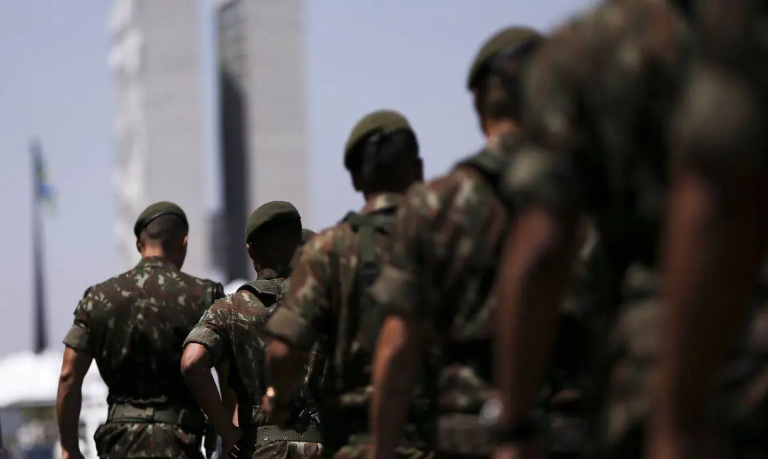 Governo corta verba e Exército suspende operações contra o crime organizado na fronteira