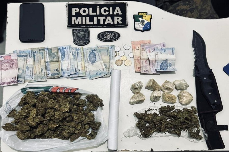 Polícia Militar prende dupla por tráfico de drogas em Lagarto