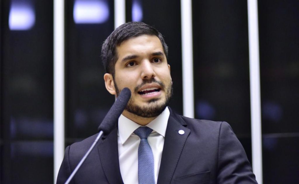 Deputado cobra investigação sobre operação de combate à maconha no Ceará