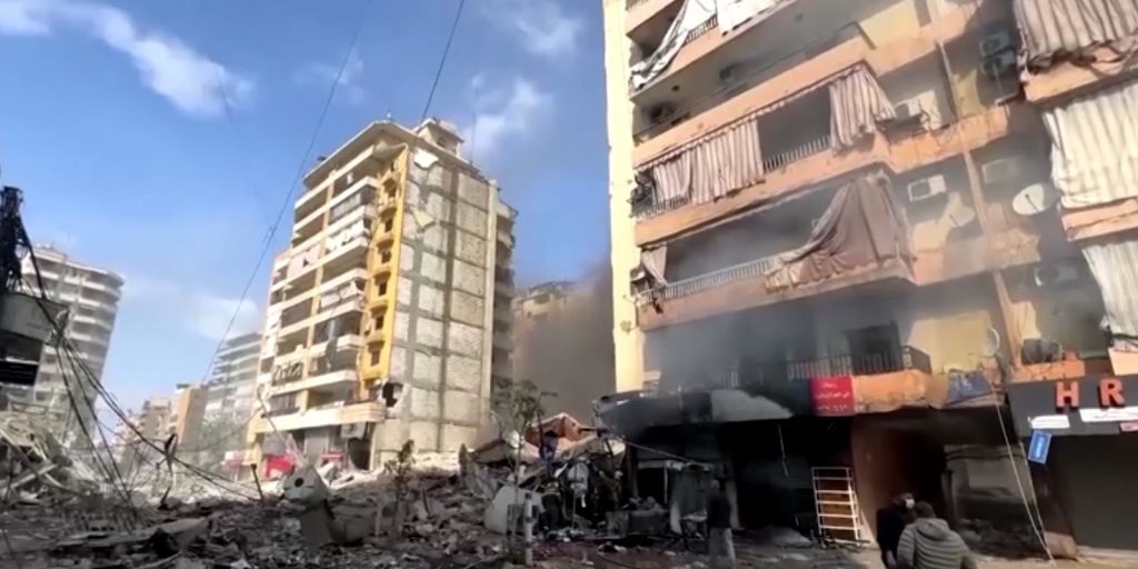 Israel mata motorista e fere jornalista em ataques no Sul do Líbano