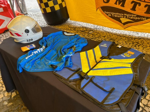Itabaiana distribui 300 kits de segurança a mototaxistas cadastrados na SMTT