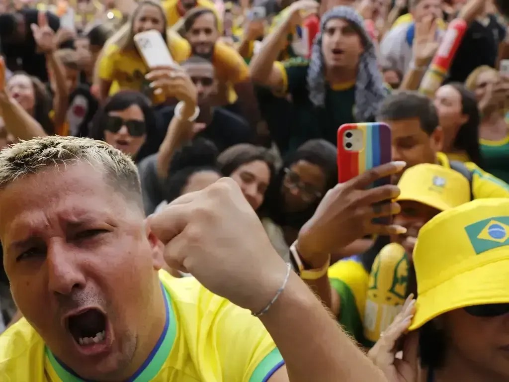 Jogo do Brasil derruba consumo de energia em quase 10% no país