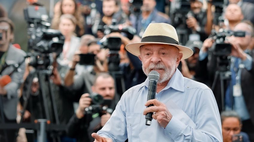 Lula inaugura hospital universitário para 1,3 mi de pessoas em MG