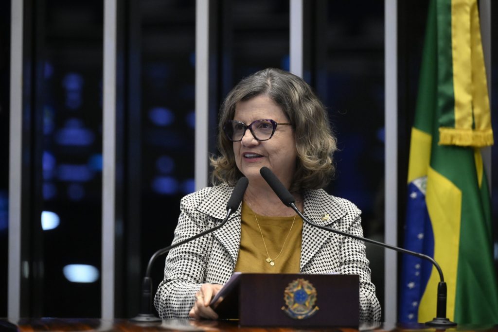 PEC que extingue escala 6×1 completa um mês sem avanços no Senado