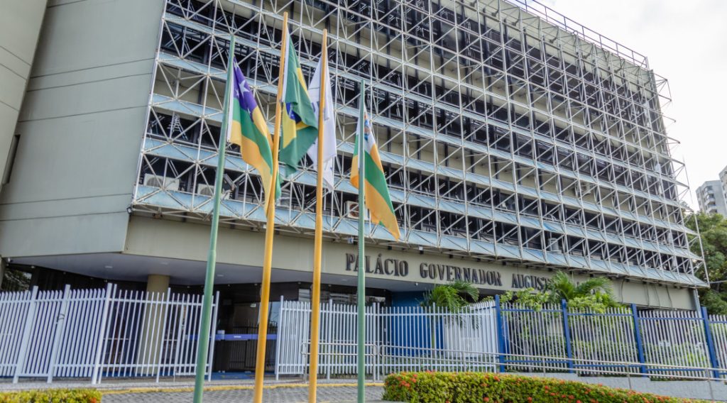Ponto facultativo nesta terça (23): veja o que funciona no São João