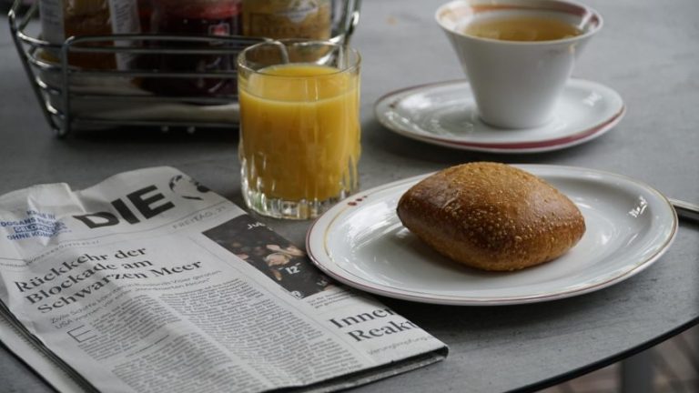 Portal investigativo une assinatura de café e jornalismo contra corrupção