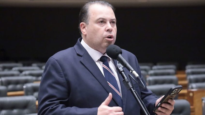 Projeto de Lei busca adaptar concursos para pessoas idosas em Sergipe