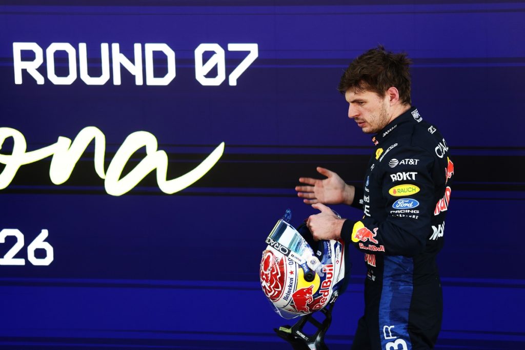 Red Bull falha em Barcelona e Verstappen fica fora do pódio