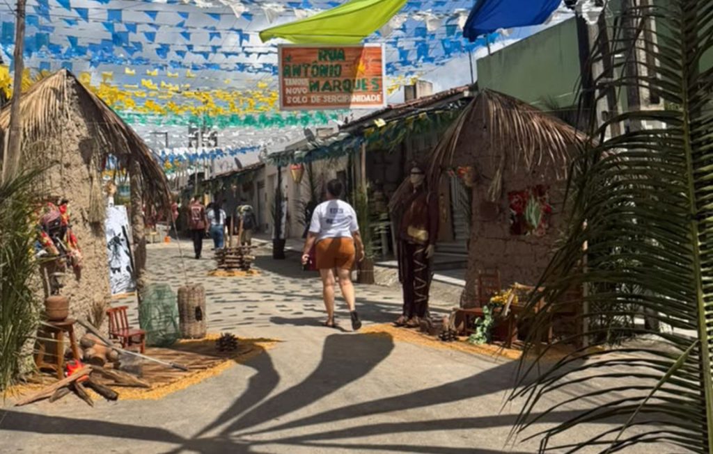 Rua de Riachão do Dantas vence concurso de ruas decoradas em Sergipe