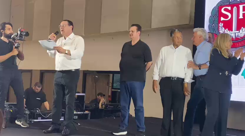 SBT renova ‘Sábado Animado’ com apresentadores mirins após saída de Silvia Abravanel