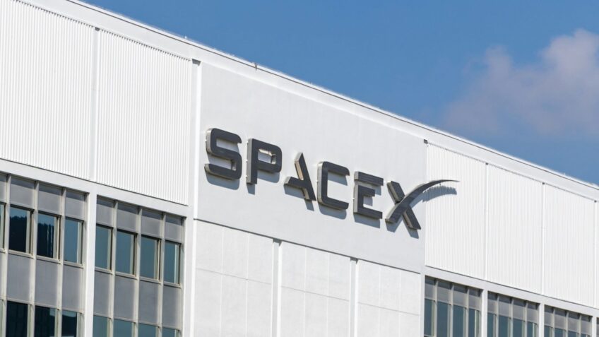 SpaceX perde US$ 400 bi em bolsa menos de duas semanas após estreia