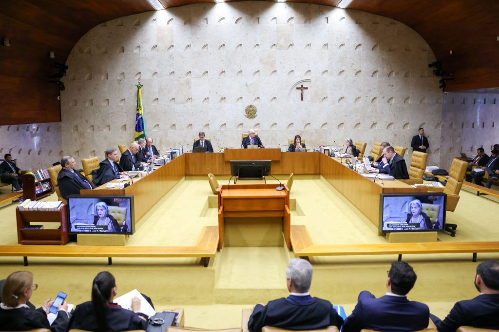 STF adia decisões sobre uberização e dosimetria para segundo semestre