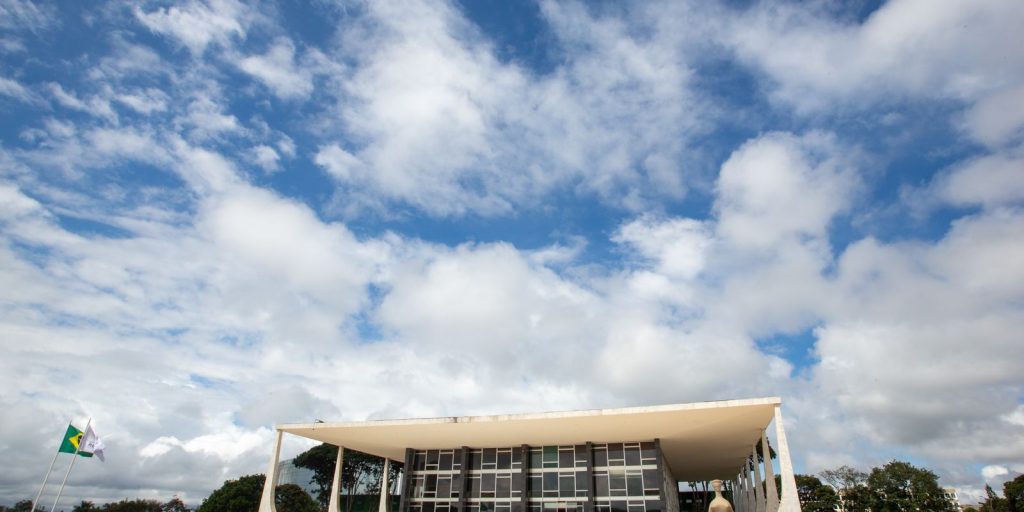STF manda rejulgar caso Mariana Ferrer e barra juiz e promotor