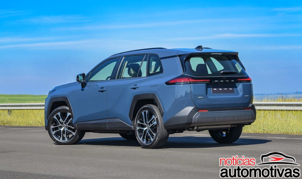Toyota RAV4 híbrido esgota estoques em horas nas concessionárias