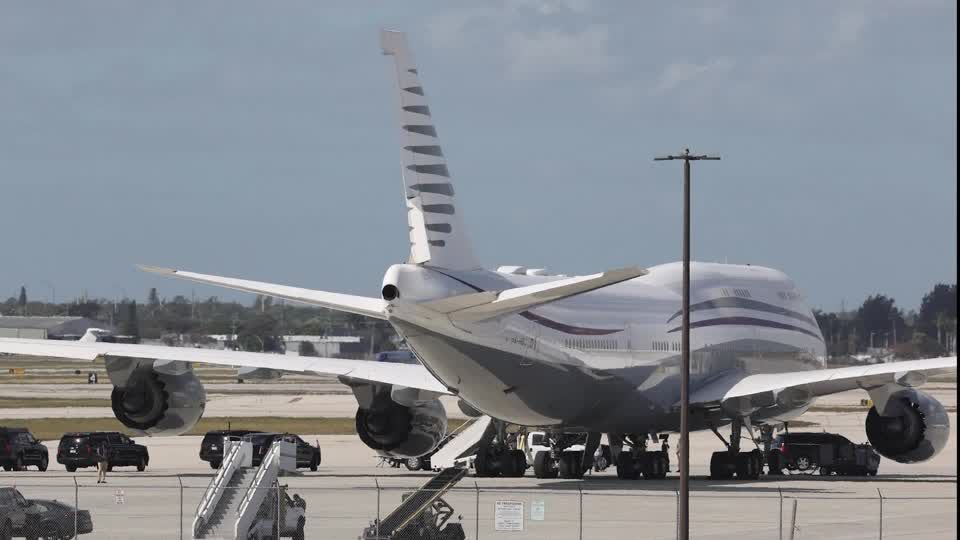 Trump recebe Boeing 747 de luxo do Catar como novo Air Force One