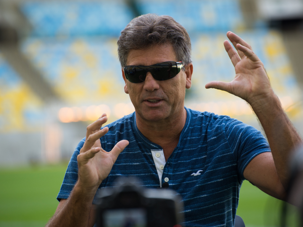 Vasco anuncia saída de Renato Gaúcho em meio à pausa para a Copa