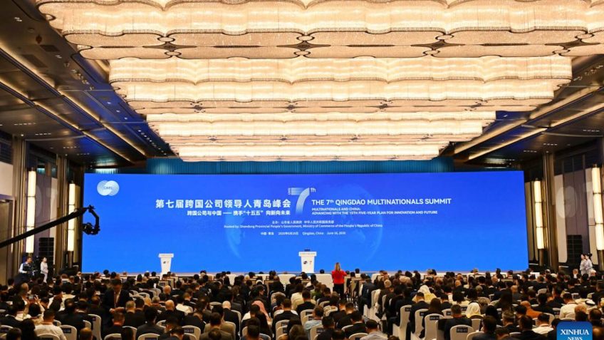Vice-presidente chinês promete abrir economia a empresas estrangeiras