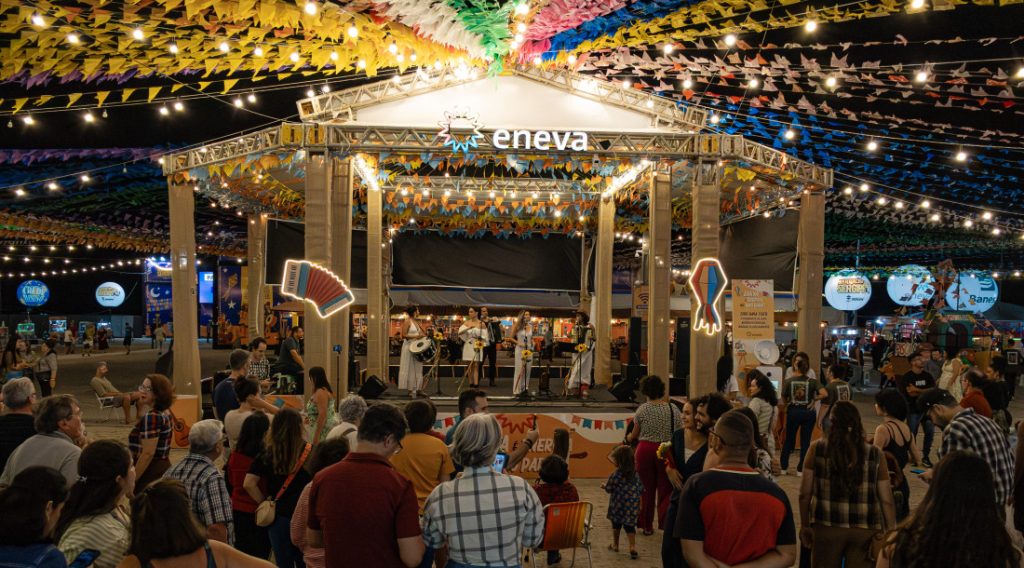 Vila do Forró abre espaço para artistas sergipanos e valoriza tradições locais