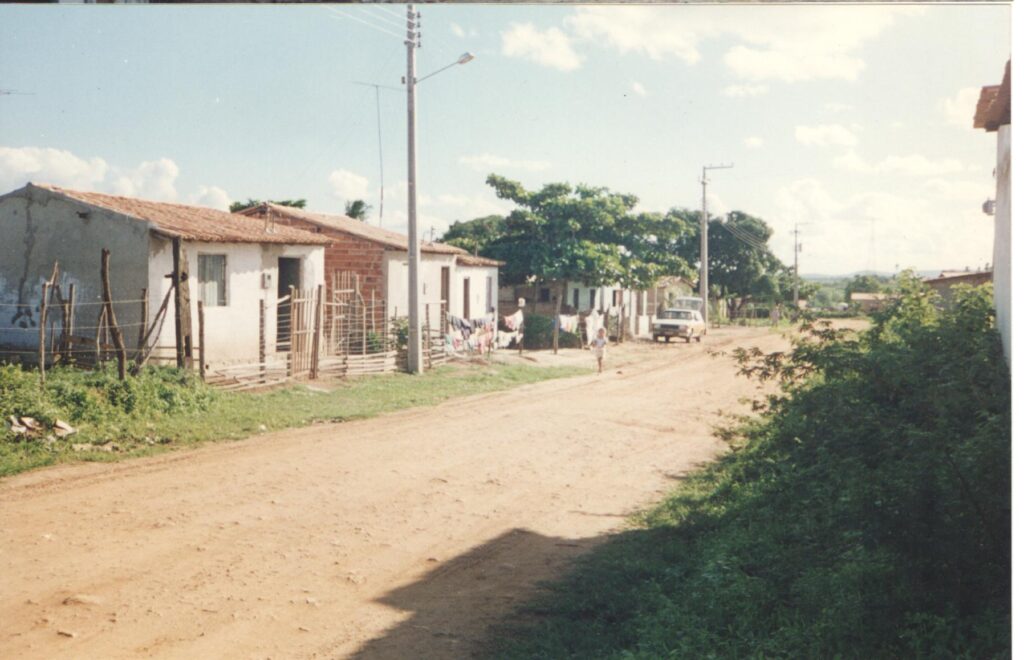 A VELHA ESTRADA PARA SIMÃO DIAS. 8 Riacho Doce, 1995