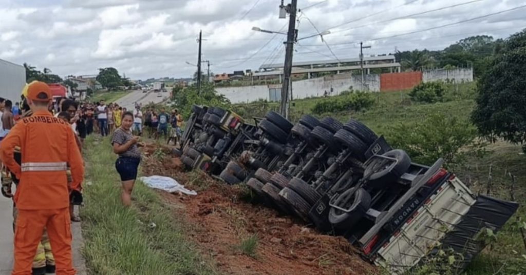 Acidente na BR-101 em Rosário do Catete resulta em duas mortes