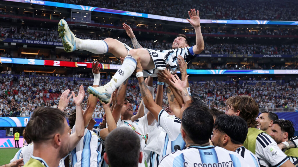 Argentina busca quarto título na final da Copa do Mundo contra a Espanha