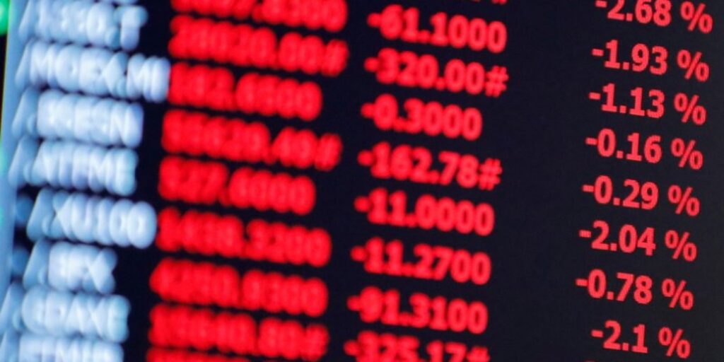 Bolsa fecha em alta de quase 3%, atingindo maior nível desde maio