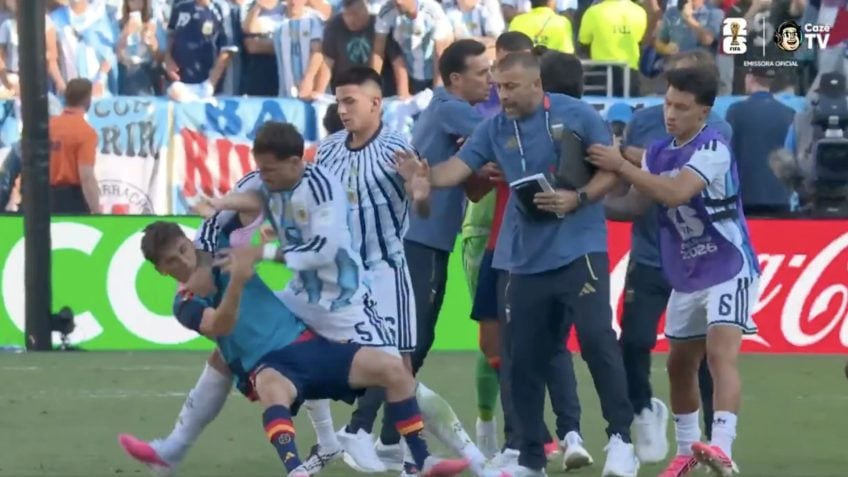 Briga entre jogadores argentinos e espanhóis marca final da Copa do Mundo de 2026