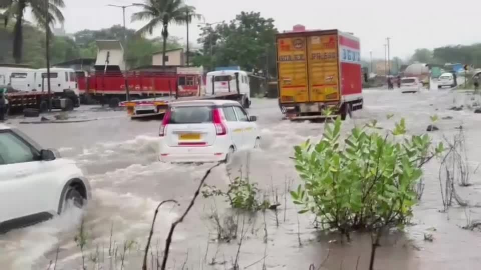 Chuvas em Mumbai causam desabamentos e resultam em seis mortes