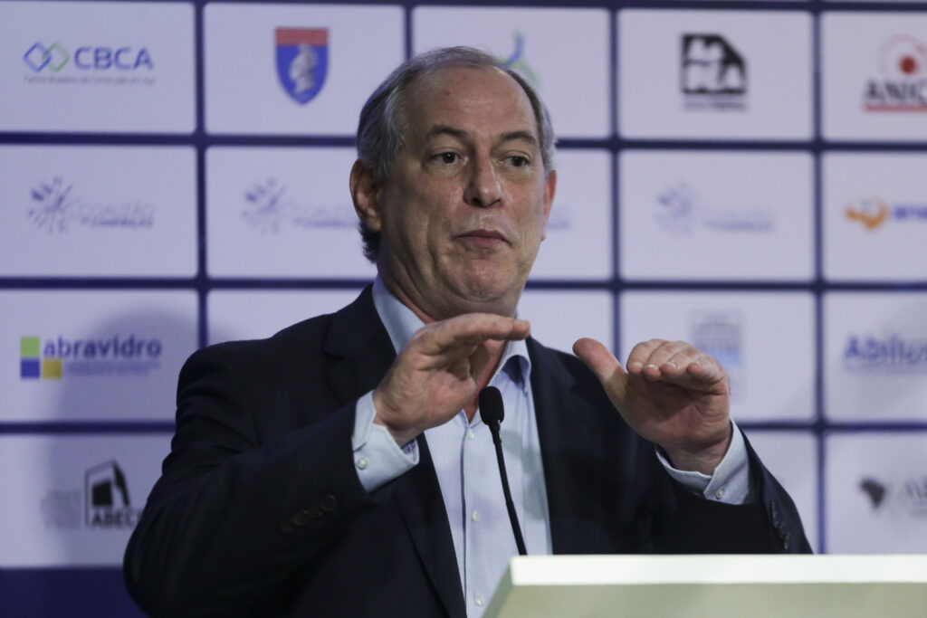 Ciro Gomes é oficializado candidato ao governo do Ceará pelo PSDB-Cidadania