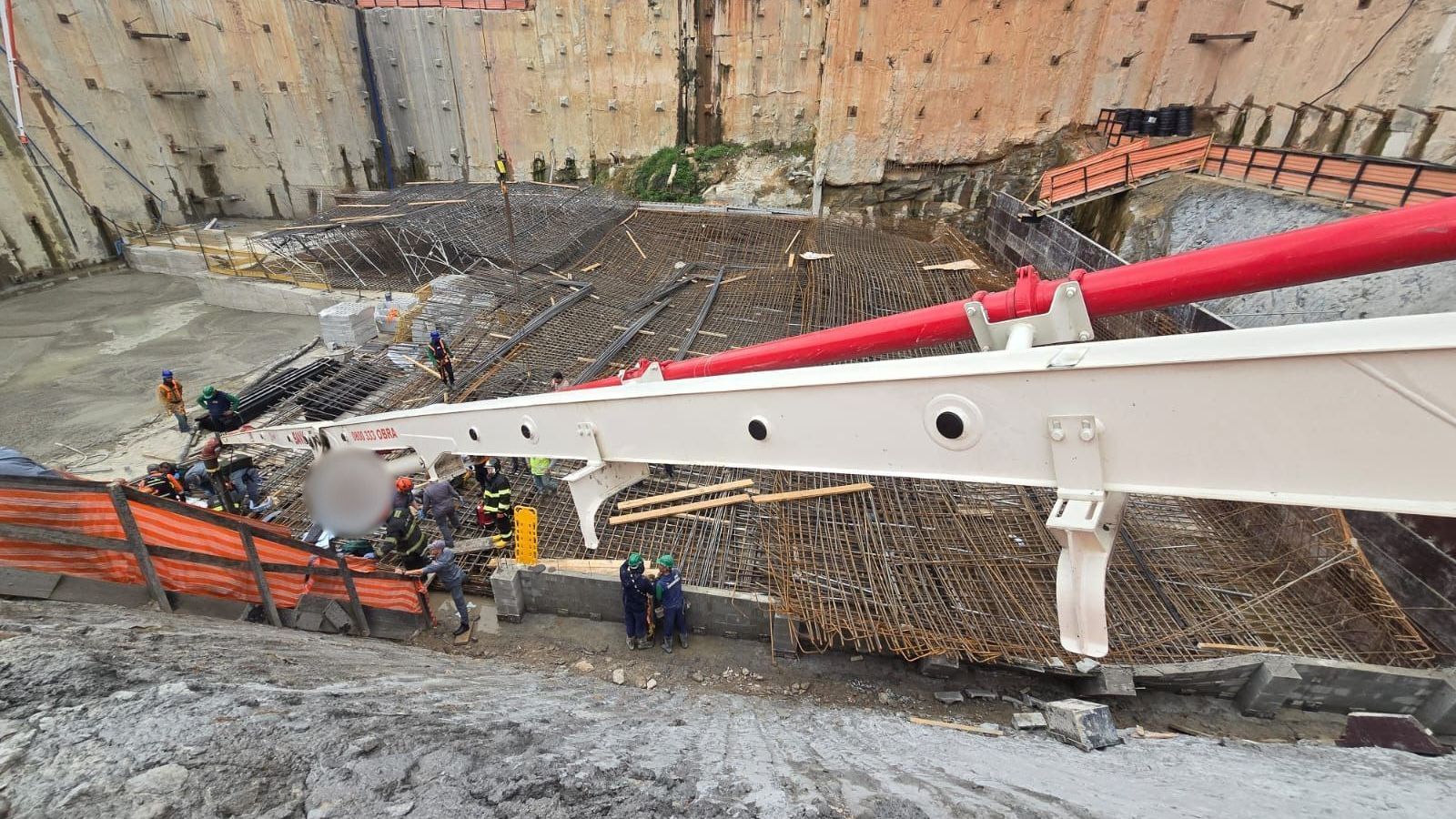 Colapso em obra no Morumbi mata 1 e fere 5 durante concretagem