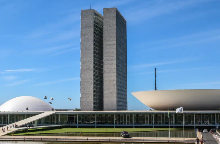 Congresso discute regulamentação das apostas, direitos humanos e metas fiscais