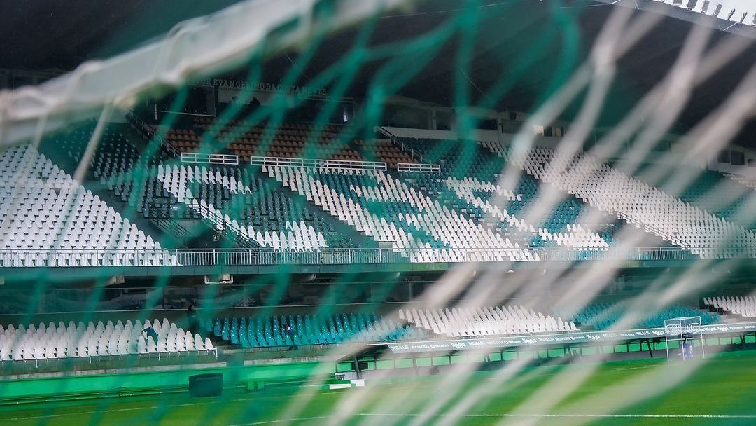 Coritiba recebe Cruzeiro em duelo decisivo pelo Brasileirão