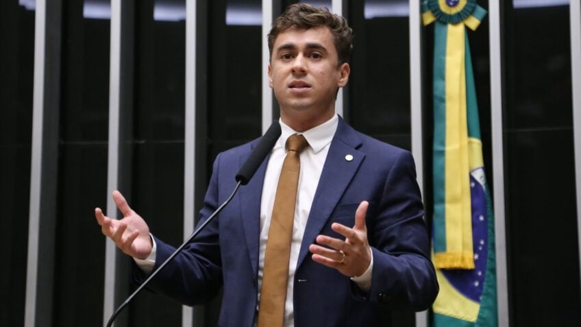 Deputado critica Bolsa Família e fala sobre dignidade dos beneficiários